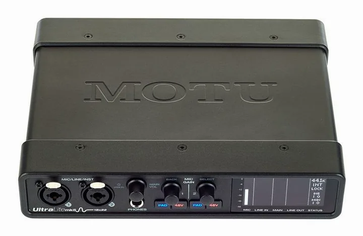 MOTU UltraLite mk5, de bovenkant van het apparaat
