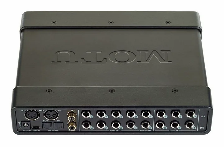 MOTU UltraLite mk5, de bovenkant van het apparaat