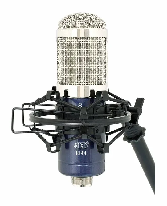 MXL R144, de bevestiging en de houder