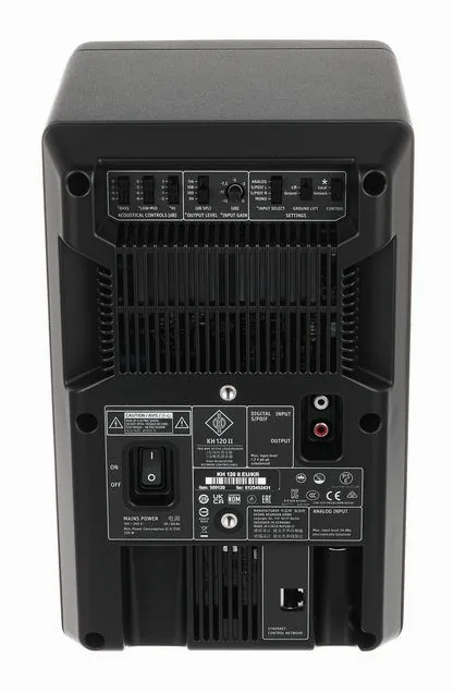 Neumann KH 120 II Bundle, de regelaars aan de achterzijde