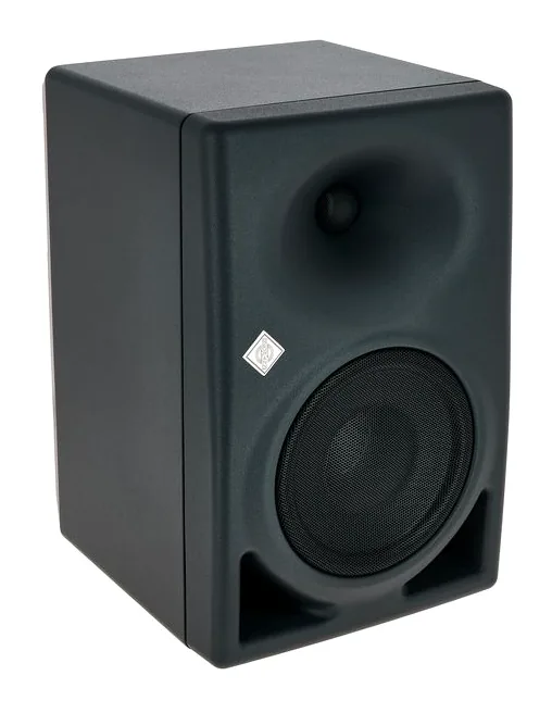 Neumann KH 150, de achterkant met de aansluitingen