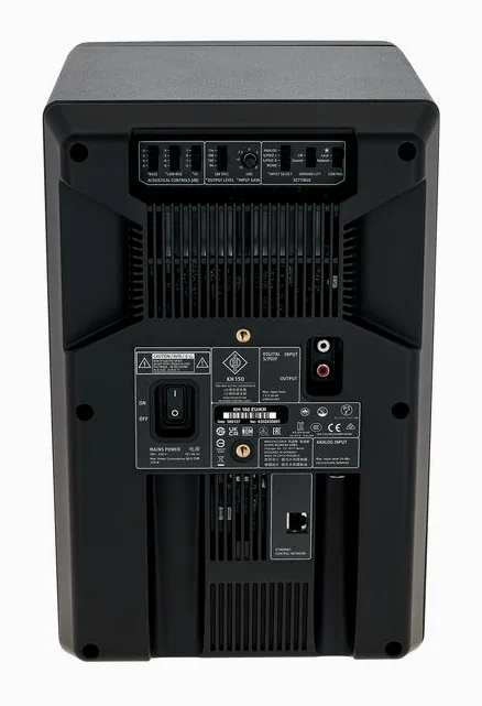 Neumann KH 150 Set, de bassreflexpoort
