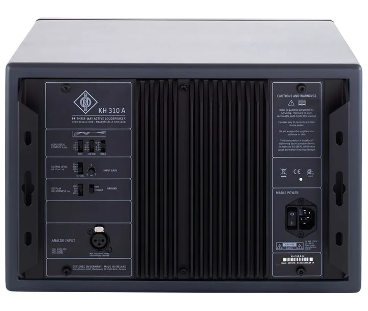 Neumann KH 310 A right, de regelaars aan de achterzijde