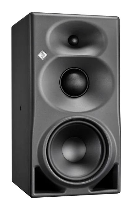 Neumann KH 350, het frontpaneel met de woofer en tweeter