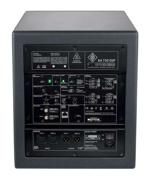 Neumann KH 750 DSP, de achterkant met de aansluitingen