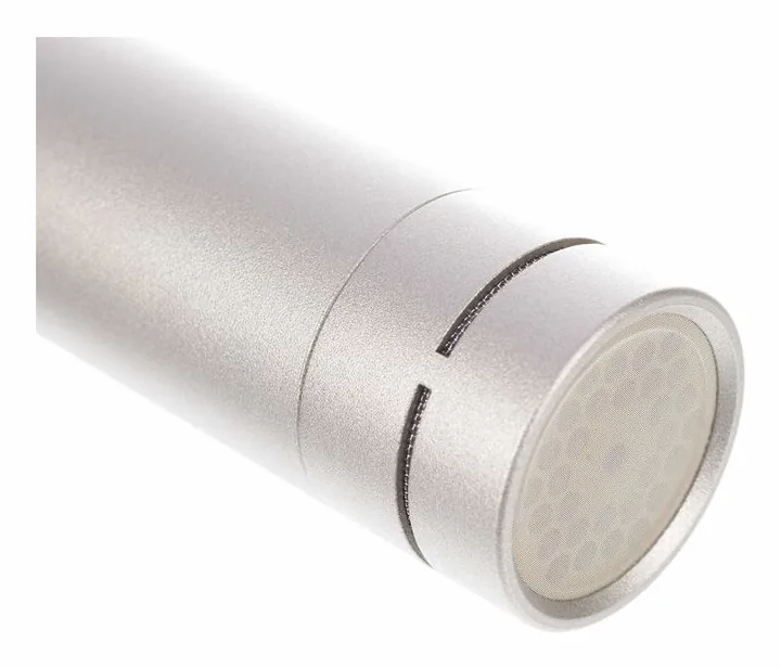 Neumann KM185, de behuizing van opzij