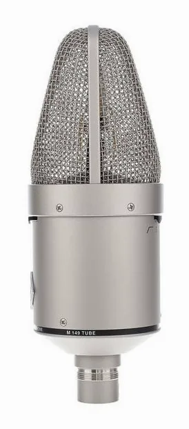Neumann M149, de bevestiging en de houder