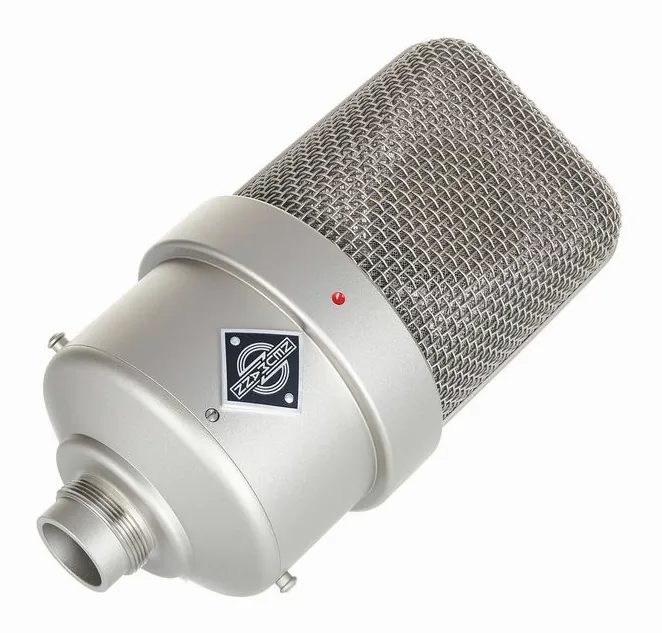 Neumann M49V Set, het frontale grillewerk