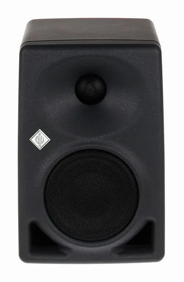 Neumann Monitor Alignment Kit 3, het frontpaneel met de woofer en tweeter