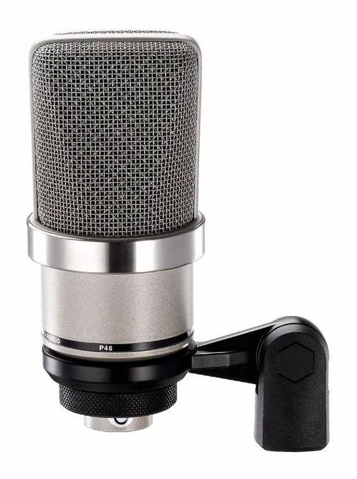 Neumann TLM 102 Nickel Bundle, de XLR-aansluiting onderaan