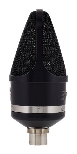 Neumann TLM 107 bk, de bevestiging en de houder