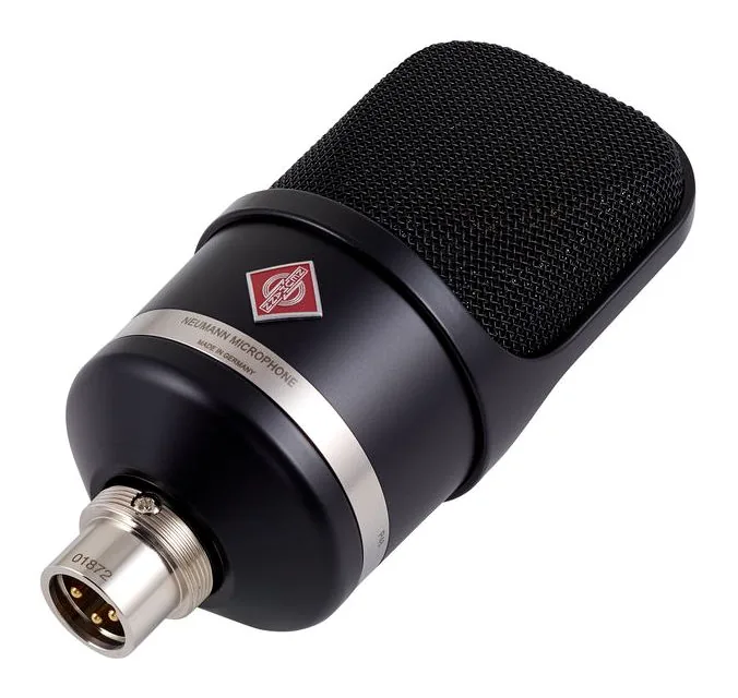 Neumann TLM 107 bk, het logo en de afwerking