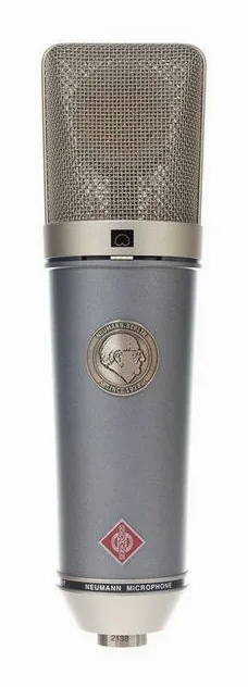 Neumann TLM 67 EA87 Bundle, het logo en de afwerking