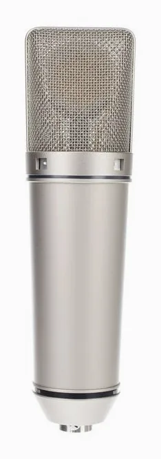 Neumann U87 Ai Stereo Set, de bevestiging en de houder