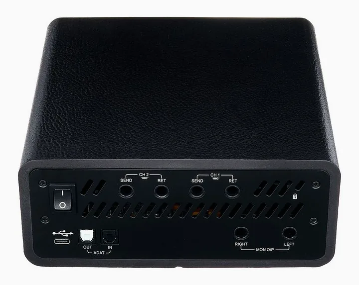 Neve 88M, het volumeknopje en de LED-meters