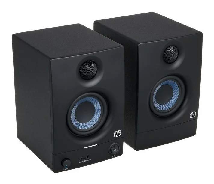 Presonus Eris 3.5 2nd Gen Riser Bundle, het frontpaneel met de woofer en tweeter