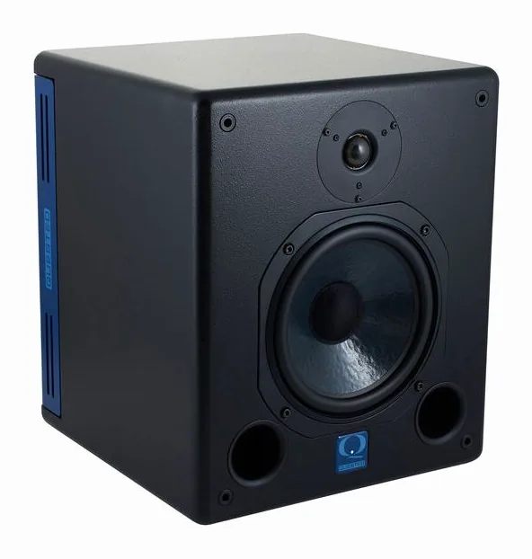 Quested V2108, het frontpaneel met de woofer en tweeter