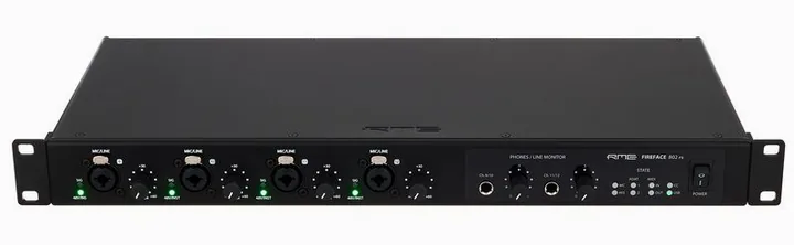 RME Fireface 802 FS AE, het volumeknopje en de LED-meters