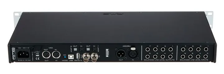 RME Fireface 802 FS, het volumeknopje en de LED-meters