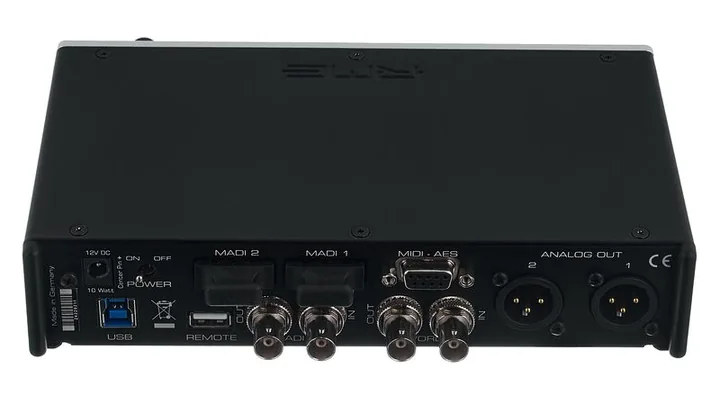 RME Madiface XT II, de behuizing van opzij