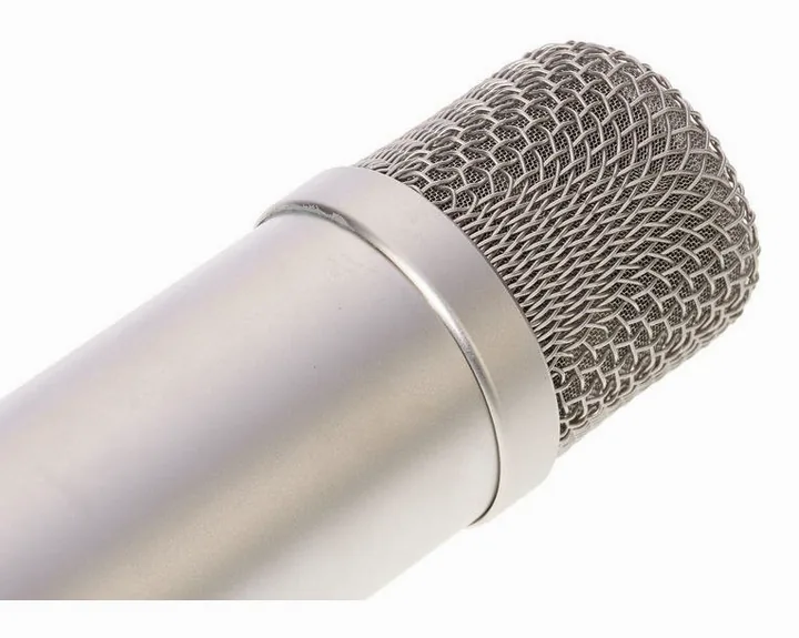 Rode Broadcaster, het logo en de afwerking