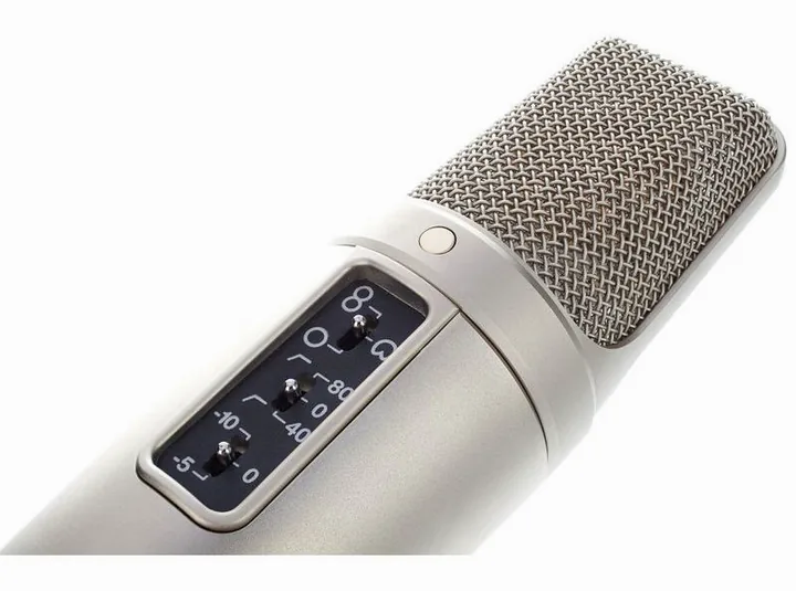 Rode NT2-A Studio Solution Set, de XLR-aansluiting onderaan