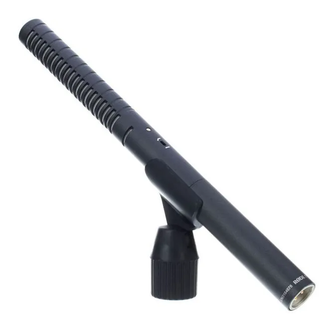 Rode NTG2 Dead Cat Bundle, de XLR-aansluiting onderaan