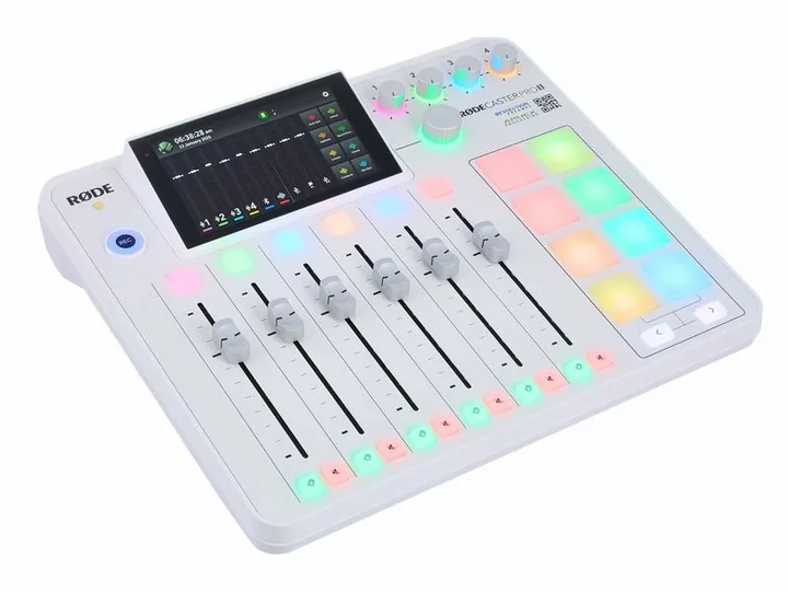 Rode Rodecaster Pro II W, de behuizing van opzij