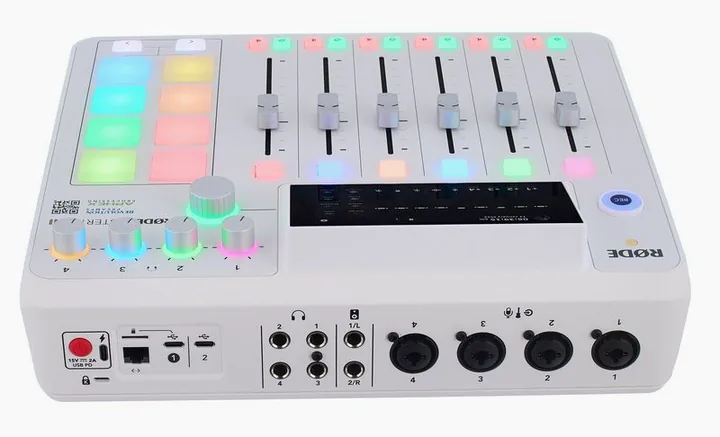 Rode Rodecaster Pro II W, het volumeknopje en de LED-meters