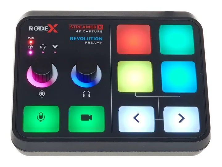 Rode Streamer X, de ingangen aan de voorzijde