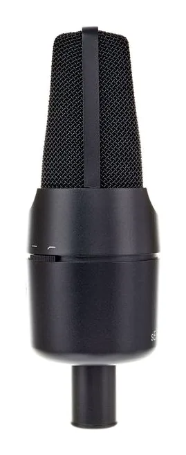SE Electronics X1A, het frontale grillewerk
