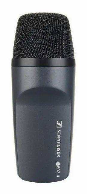 Sennheiser E 602 Bundle, de XLR-aansluiting onderaan