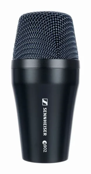 Sennheiser E 902 Bundle, de XLR-aansluiting onderaan