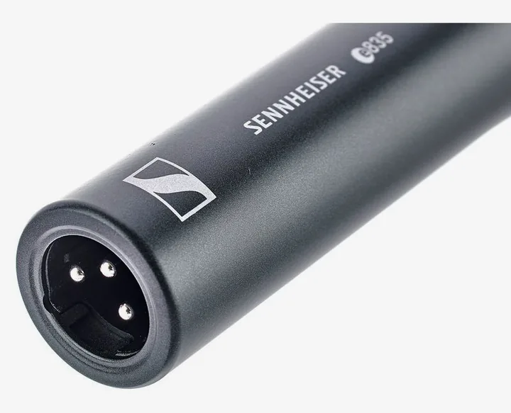 Sennheiser E835 Bundle, de XLR-aansluiting onderaan