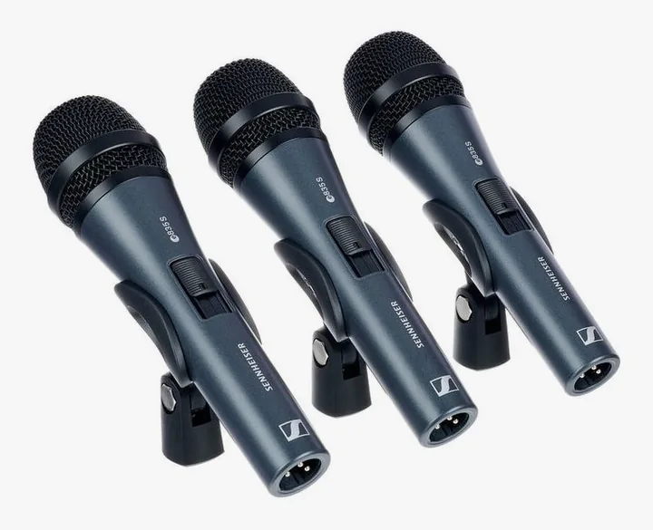 Sennheiser E835-S 3Pack Bundle, de XLR-aansluiting onderaan