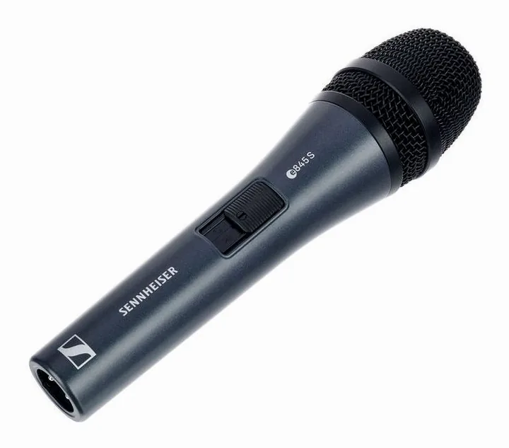 Sennheiser E845-S, de bevestiging en de houder