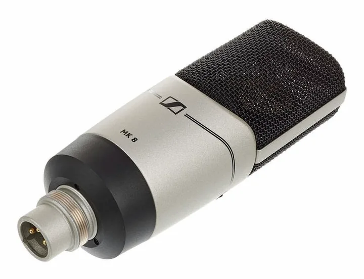 Sennheiser MK8, het logo en de afwerking