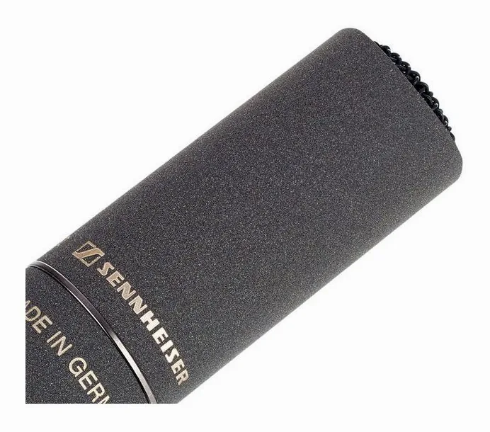 Sennheiser MKH 8020, de XLR-aansluiting onderaan