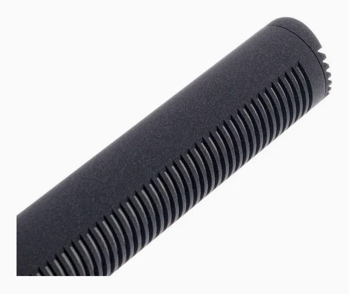 Sennheiser MKH 8060, het logo en de afwerking