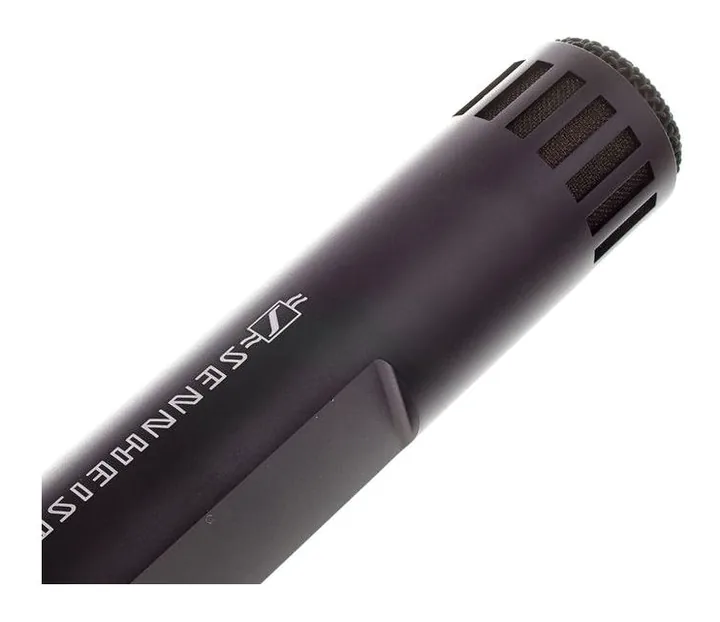 Sennheiser MKH 50 P48, de XLR-aansluiting onderaan