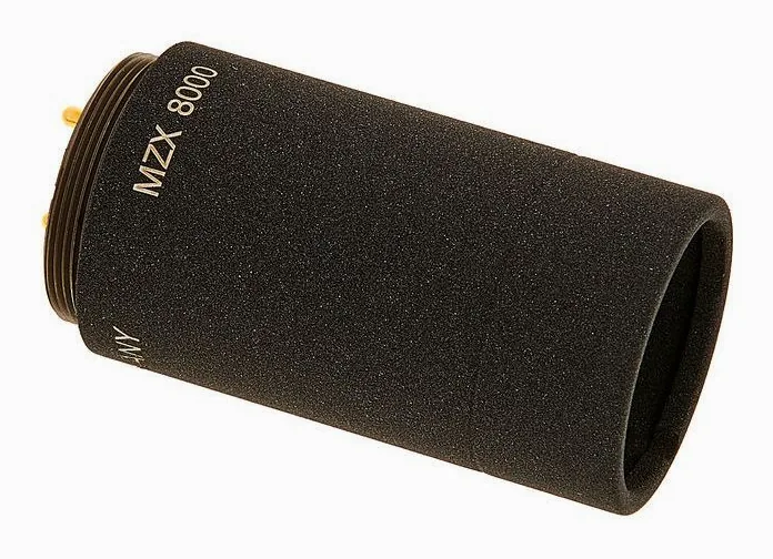 Sennheiser MZX 8000, het frontale grillewerk