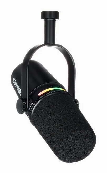 Shure MV7 Plus Broadcast Arm Bundle, de microfoonkorf van dichtbij