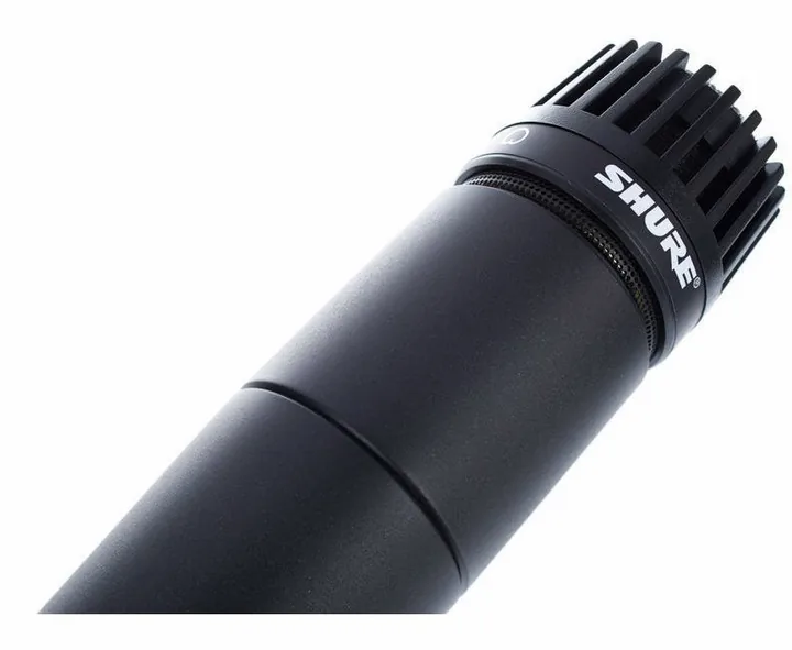 Shure SM57 Amp Profi Bundle, de behuizing van opzij
