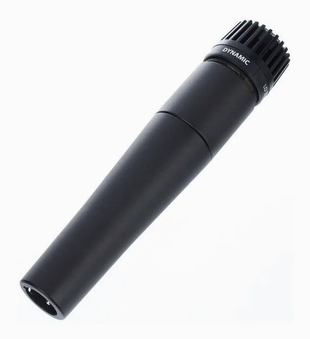Shure SM57LC Bundle II, de XLR-aansluiting onderaan