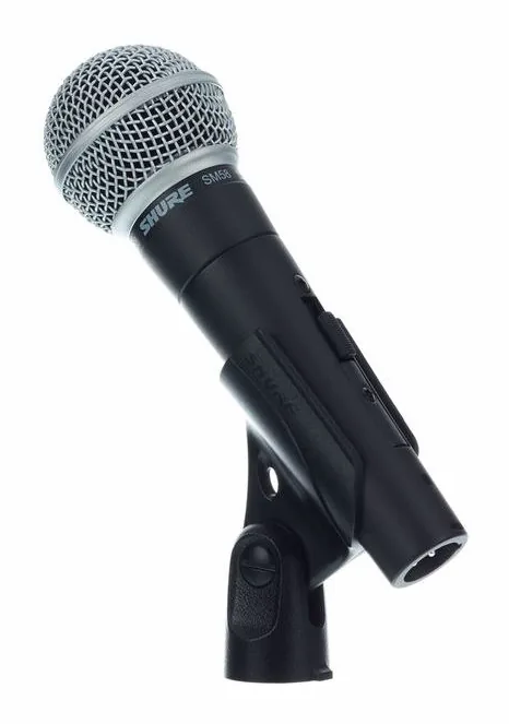 Shure SM58 S Cleaner Bundle, de XLR-aansluiting onderaan
