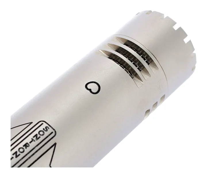 Sontronics DM-1T, de bevestiging en de houder