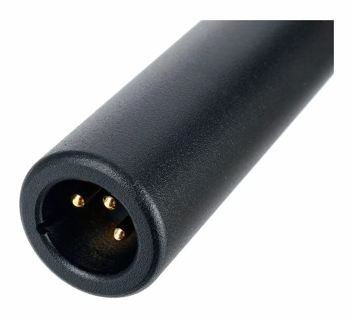 Soyuz 013 FET Black, de XLR-aansluiting onderaan
