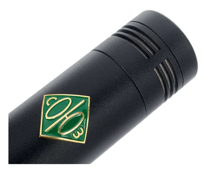 Soyuz 013 FET-M Black, de XLR-aansluiting onderaan