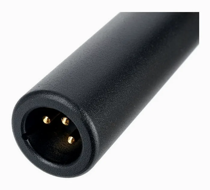 Soyuz 013 FET-M Black, de XLR-aansluiting onderaan