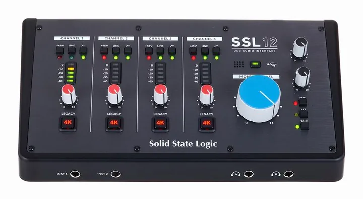 SSL 12, de behuizing van opzij